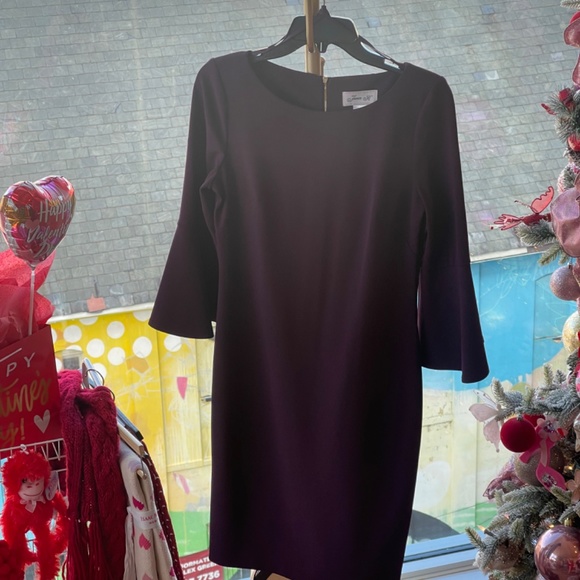 Purple Bell Curve Sleeve Dress - Picture 3 of 3